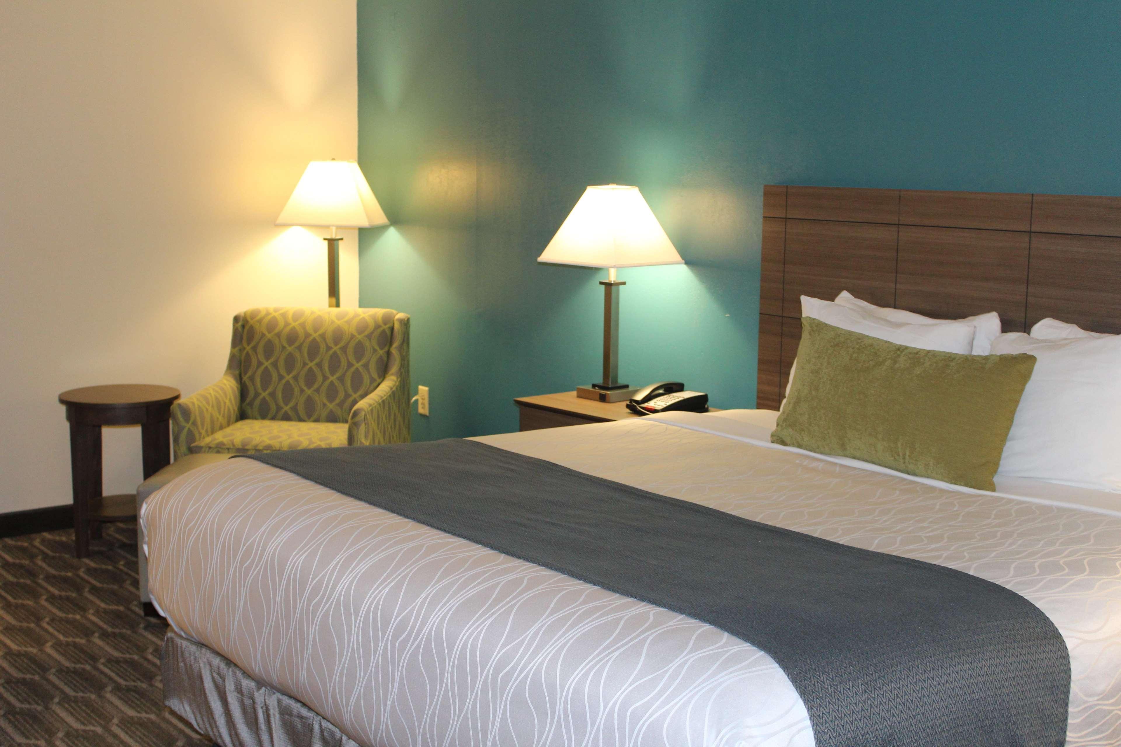 Best Western Plus Yadkin Valley Inn & Suites Jonesville Eksteriør billede
