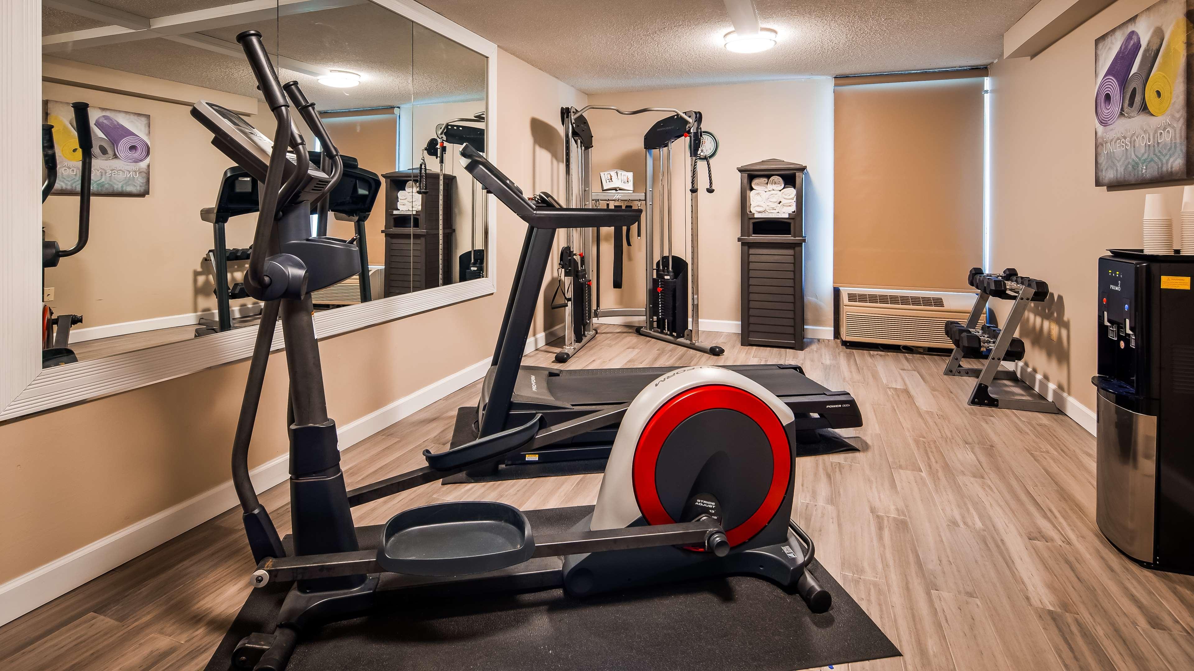 Best Western Plus Yadkin Valley Inn & Suites Jonesville Eksteriør billede