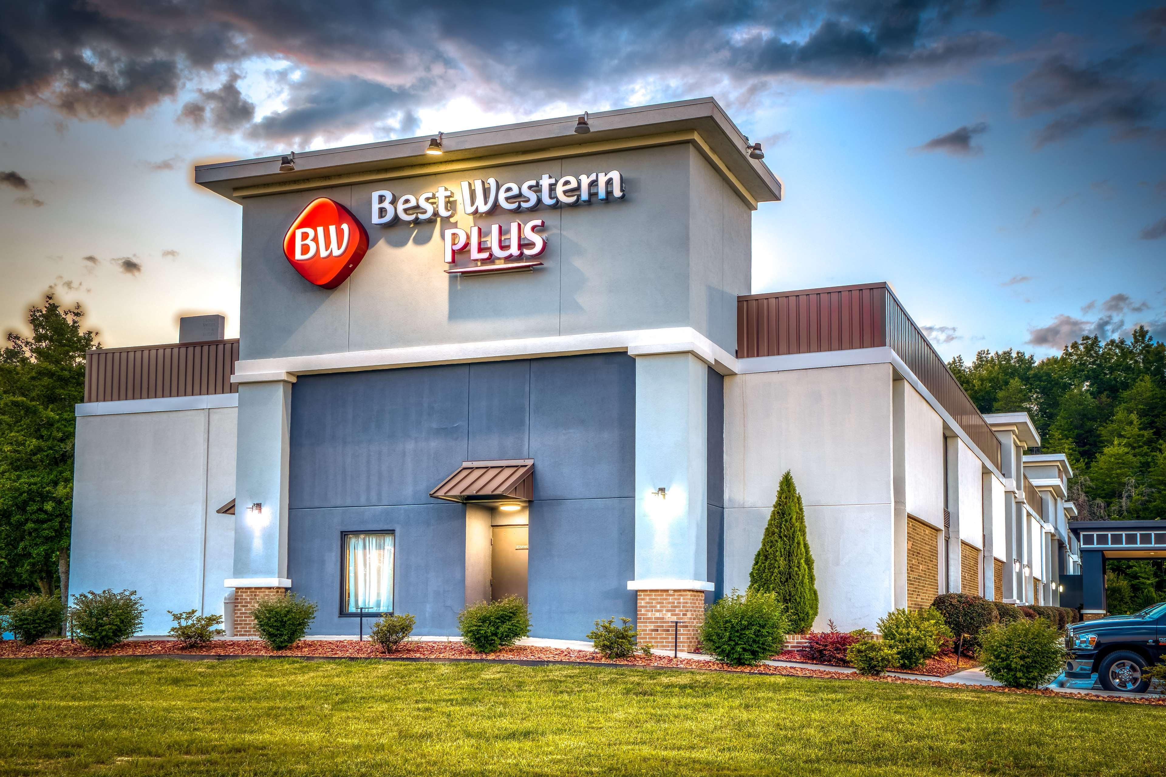 Best Western Plus Yadkin Valley Inn & Suites Jonesville Eksteriør billede