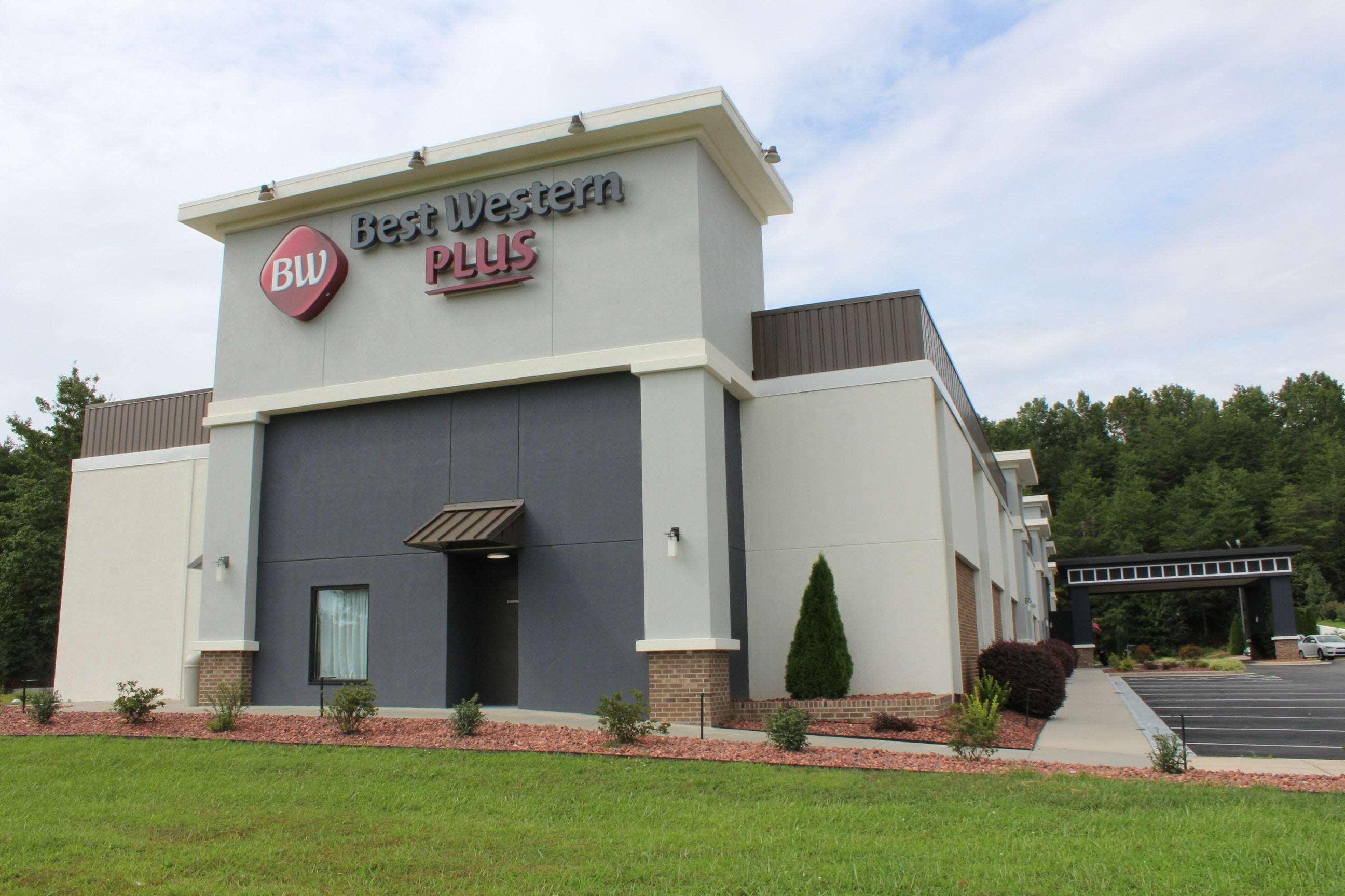 Best Western Plus Yadkin Valley Inn & Suites Jonesville Eksteriør billede