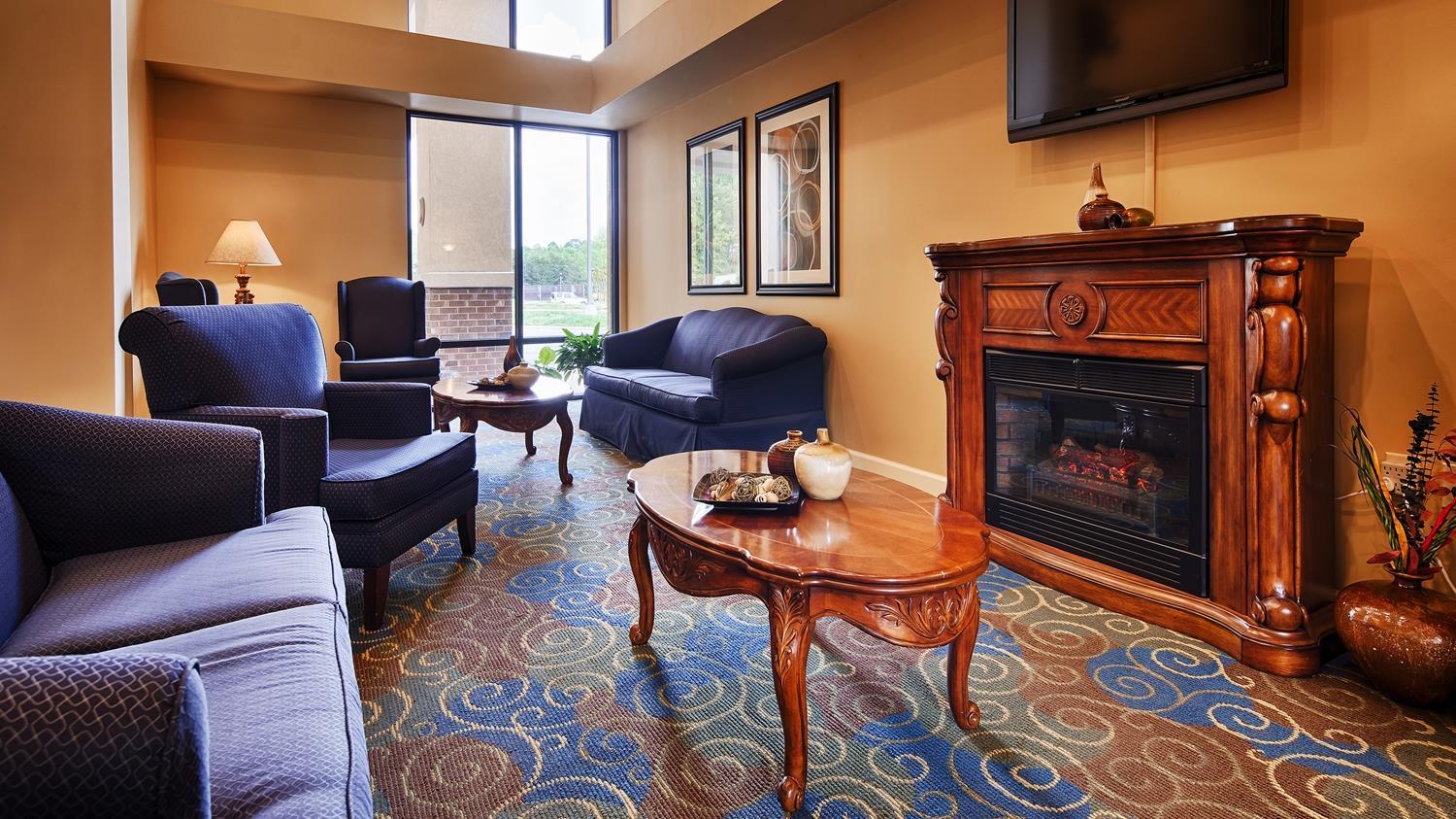 Best Western Plus Yadkin Valley Inn & Suites Jonesville Eksteriør billede
