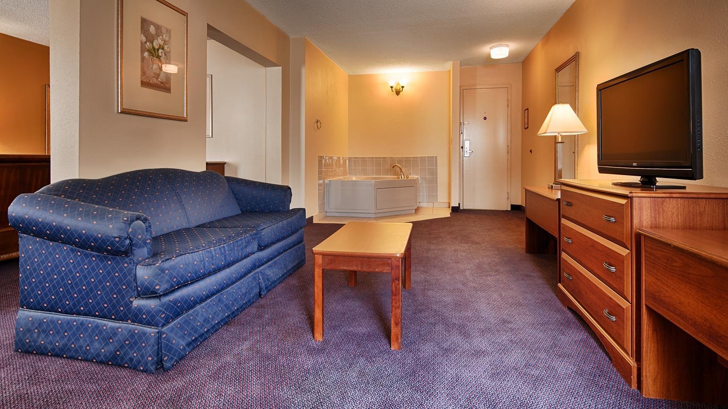 Best Western Plus Yadkin Valley Inn & Suites Jonesville Eksteriør billede